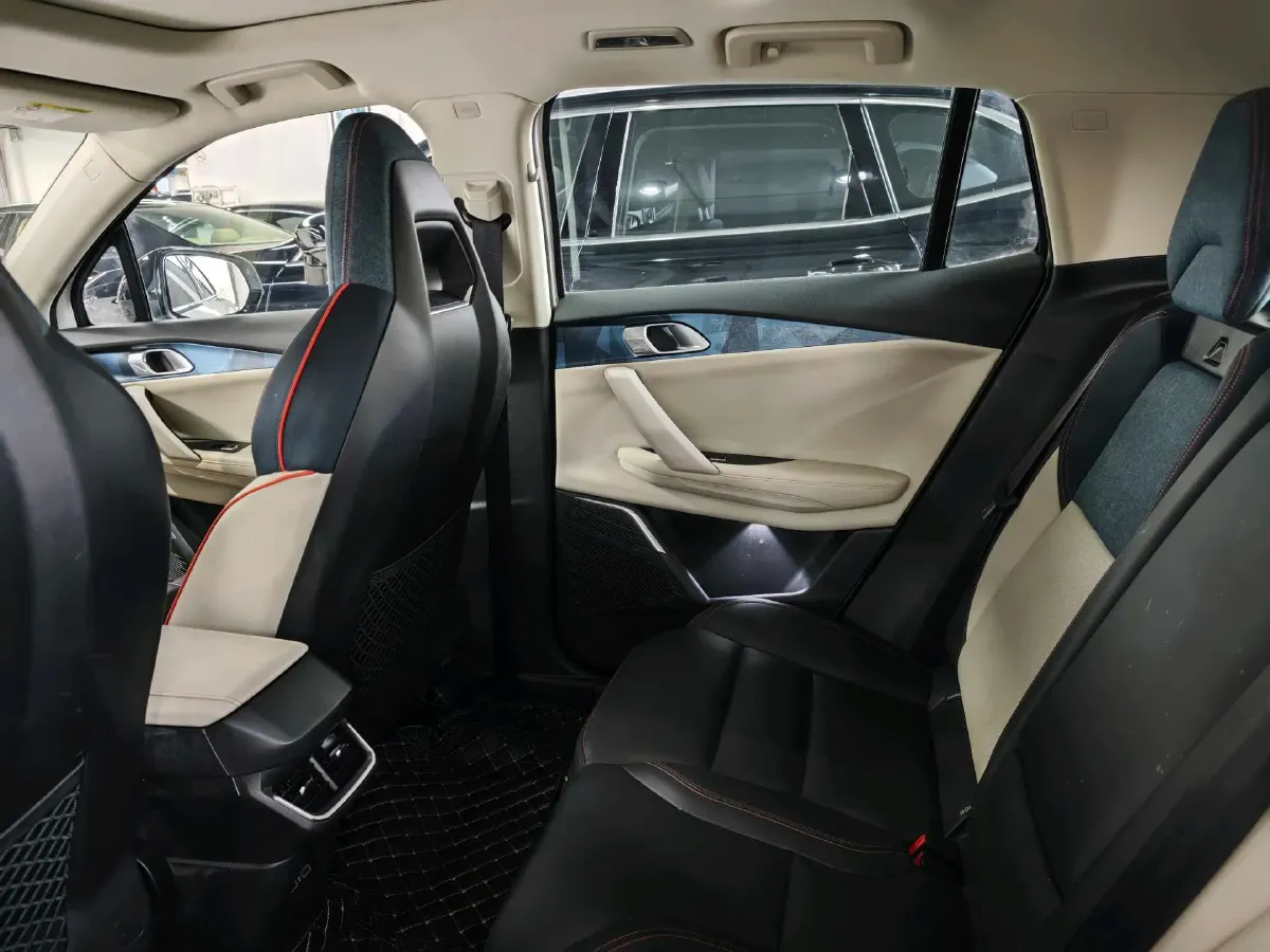 2020 LYNK&CO 06 1.5T 177HP L3 7DCT,autocango,china used car exporter,china ev exporter,chinese used car exporter,chinese used ev exporter