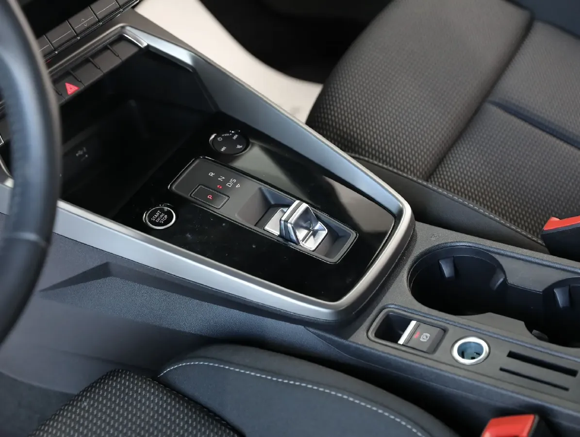 2022 Audi A3 1.4T 150HP L4 7DCT,autocango,china used car exporter,china ev exporter,chinese used car exporter,chinese used ev exporter