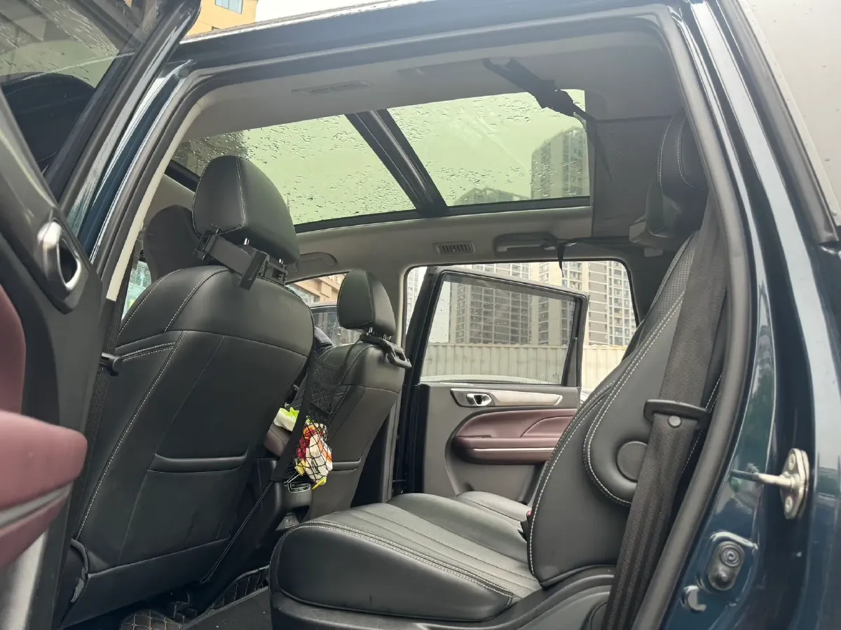 2021 GAC Trumpchi M6 1.5T 169HP L4 7DCT,autocango,china used car exporter,china ev exporter,chinese used car exporter,chinese used ev exporter