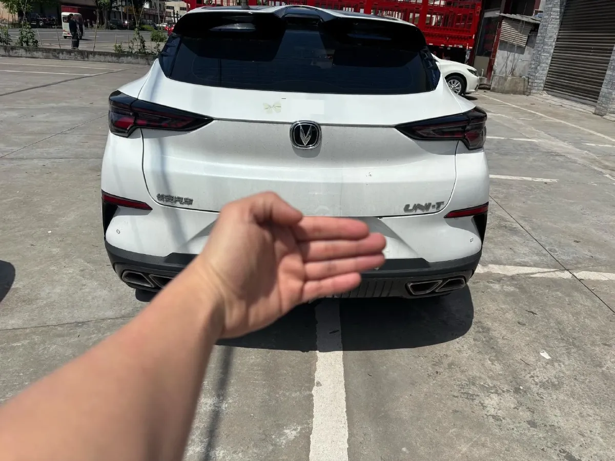 2022 ChangAn UNI-T 1.5T 188HP L4 7DCT,autocango,china used car exporter,china ev exporter,chinese used car exporter,chinese used ev exporter