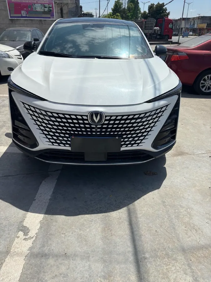 2022 ChangAn UNI-T 1.5T 188HP L4 7DCT,autocango,china used car exporter,china ev exporter,chinese used car exporter,chinese used ev exporter