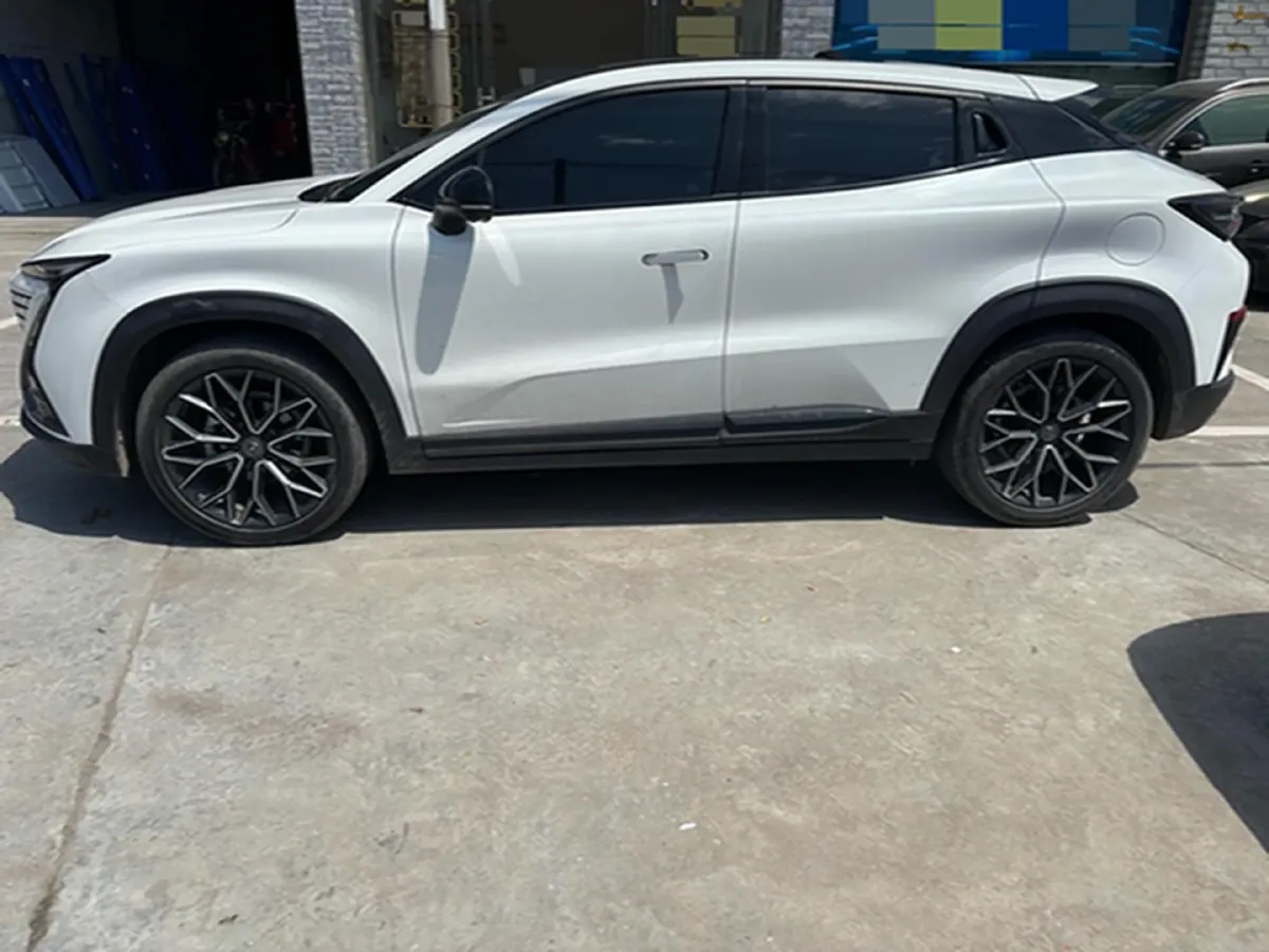 2022 ChangAn UNI-T 1.5T 188HP L4 7DCT,autocango,china used car exporter,china ev exporter,chinese used car exporter,chinese used ev exporter