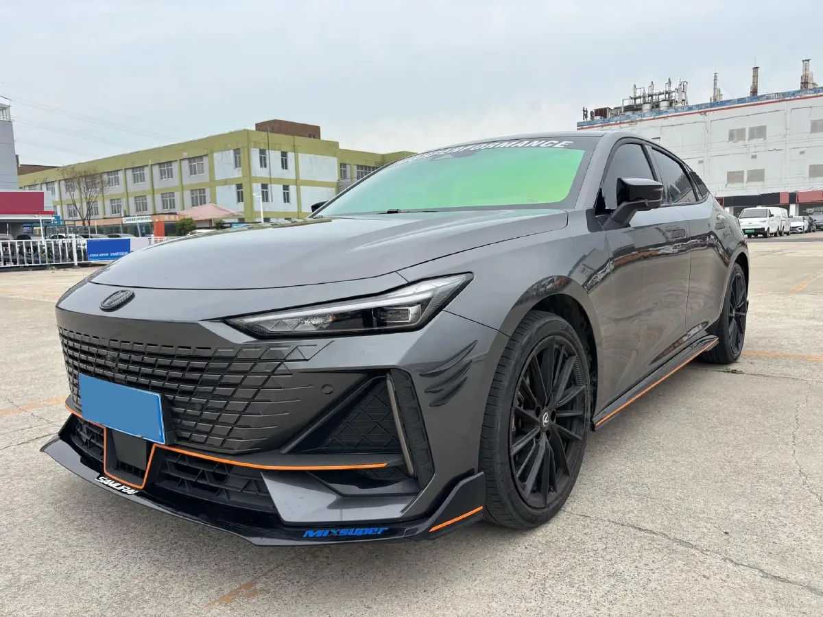 2023 ChangAn UNI-V 1.5T 188HP L4 7DCT,autocango,china used car exporter,china ev exporter,chinese used car exporter,chinese used ev exporter