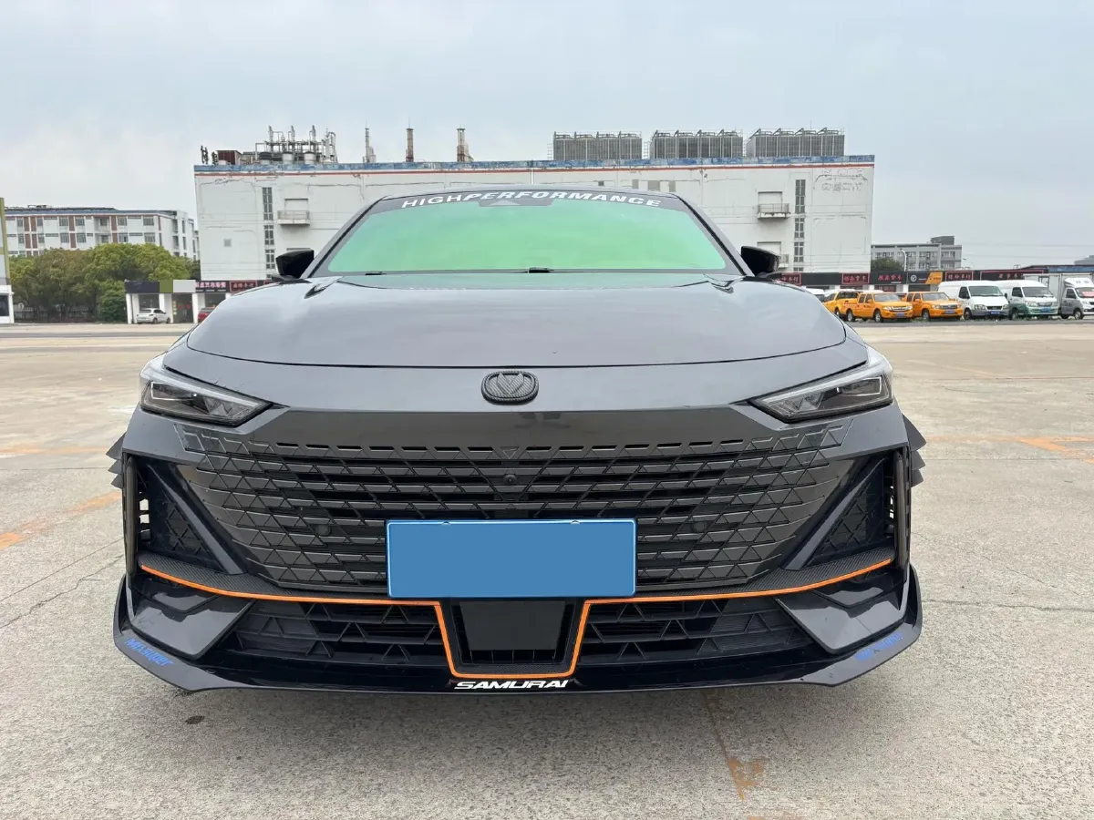 2023 ChangAn UNI-V 1.5T 188HP L4 7DCT,autocango,china used car exporter,china ev exporter,chinese used car exporter,chinese used ev exporter