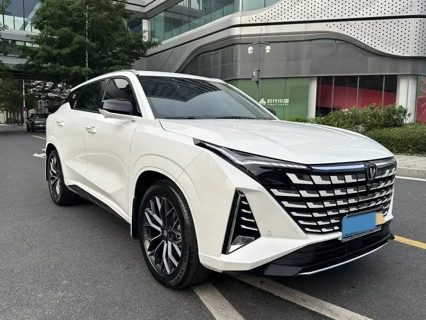 2025 ChangAn UNI-Z 1.5T 188HP L4 7DCT,autocango,china used car exporter,china ev exporter,chinese used car exporter,chinese used ev exporter