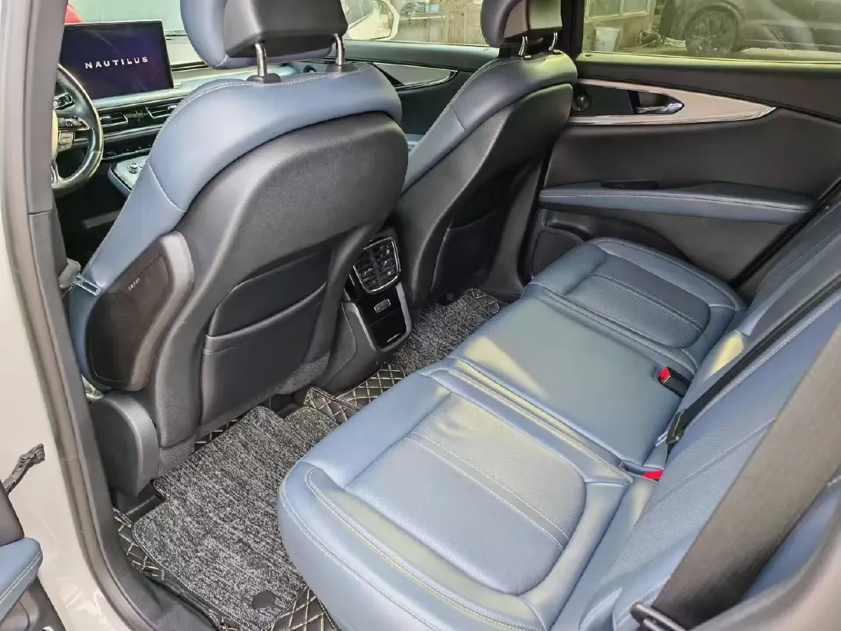 2021 Lincoln Nautilus 2.7T 322HP V6 8AT,autocango,china used car exporter,china ev exporter,chinese used car exporter,chinese used ev exporter