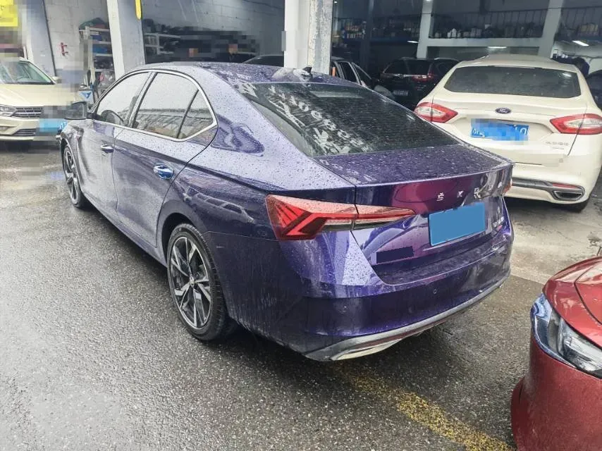 2021 Skoda Octavia 1.4T 150HP L4 7DCT,autocango,china used car exporter,china ev exporter,chinese used car exporter,chinese used ev exporter