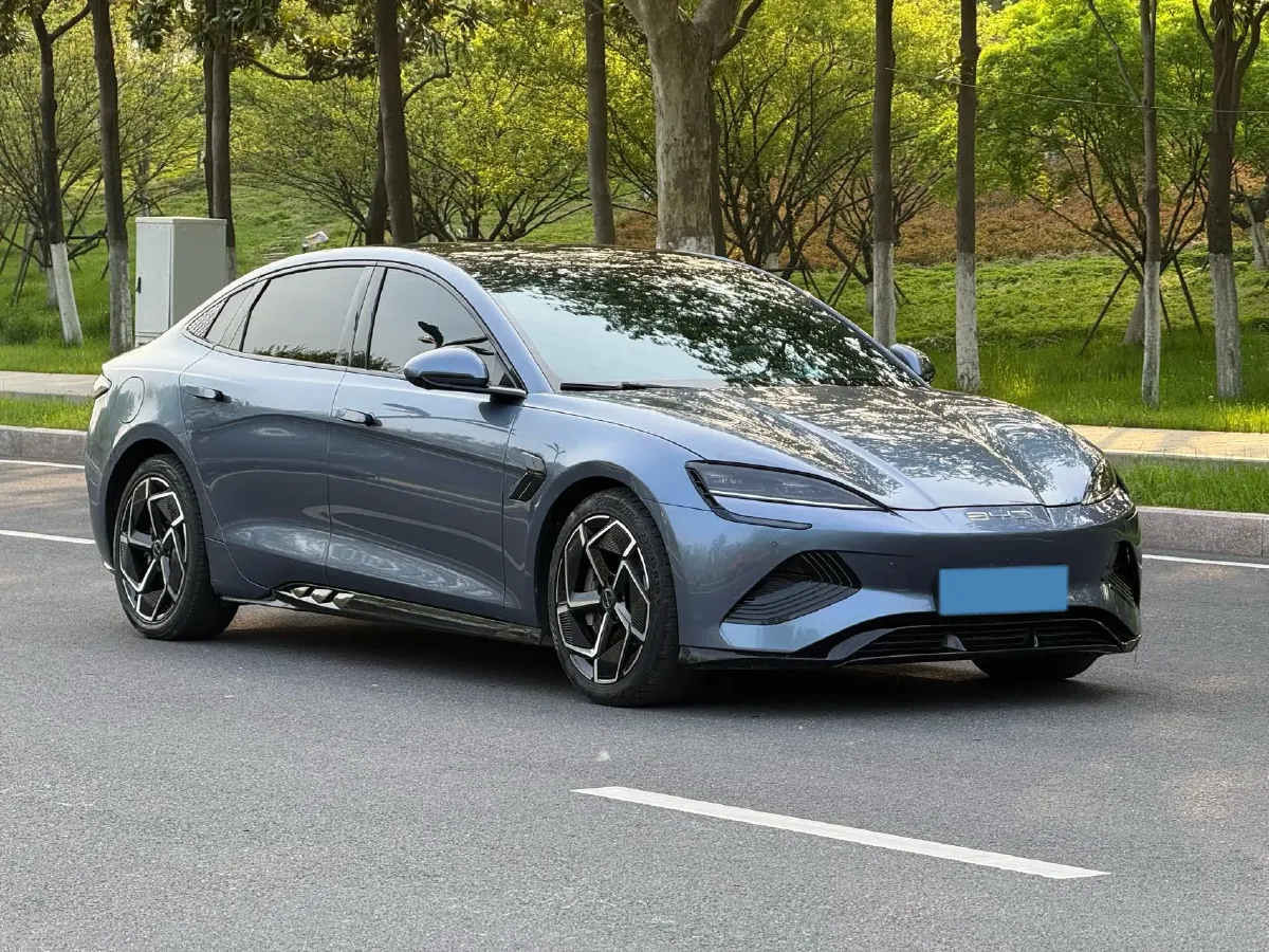 2022 AITO AITO M5 Range Extended 125HP REEV 40KWH,autocango,china used car exporter,china ev exporter,chinese used car exporter,chinese used ev exporter