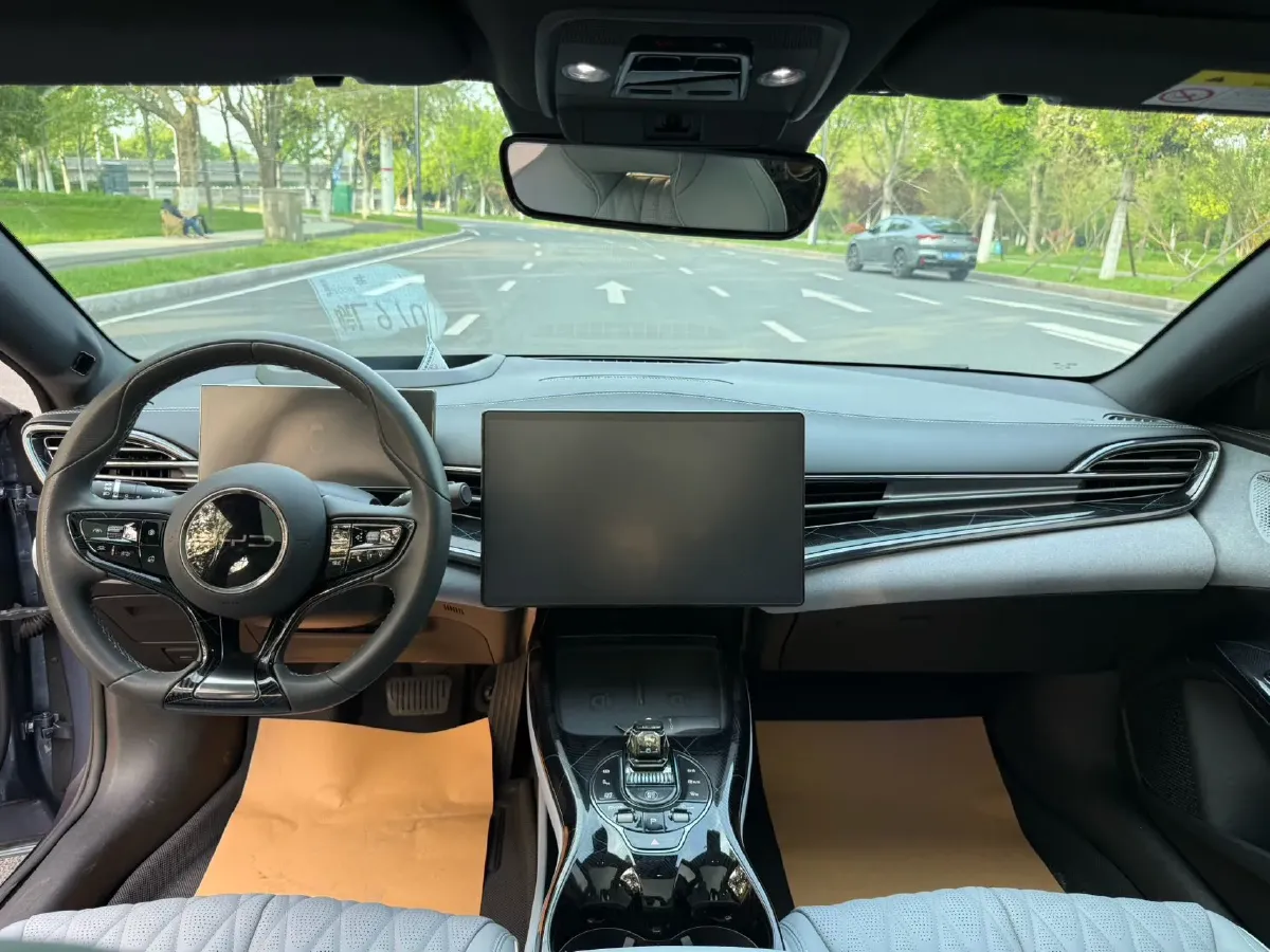 2022 AITO AITO M5 Range Extended 125HP REEV 40KWH,autocango,china used car exporter,china ev exporter,chinese used car exporter,chinese used ev exporter