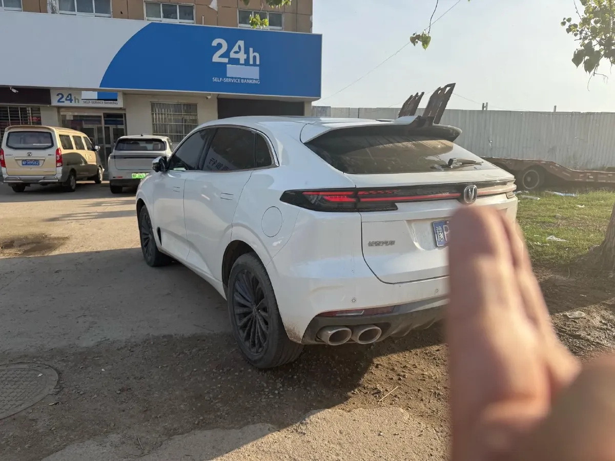 2021 ChangAn UNI-K 2.0T 233HP L4 8AT,autocango,china used car exporter,china ev exporter,chinese used car exporter,chinese used ev exporter