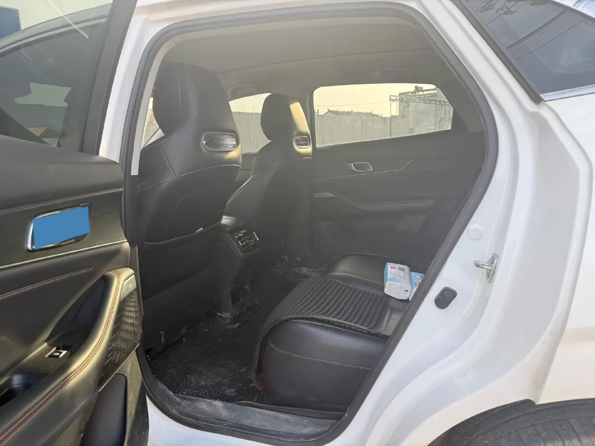 2021 ChangAn UNI-K 2.0T 233HP L4 8AT,autocango,china used car exporter,china ev exporter,chinese used car exporter,chinese used ev exporter