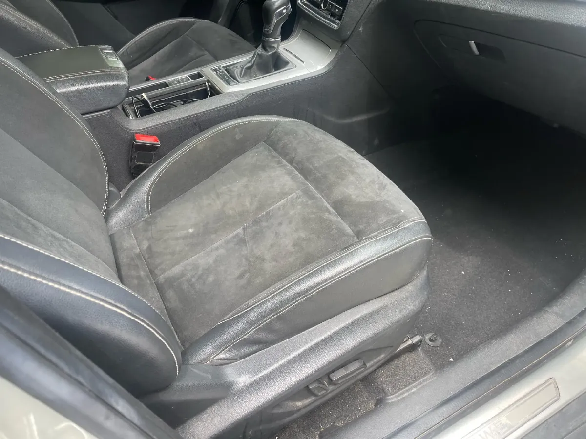 2018 Roewe RX5 1.5T 169HP L4 2AT PHEV 12KWH,autocango,china used car exporter,china ev exporter,chinese used car exporter,chinese used ev exporter