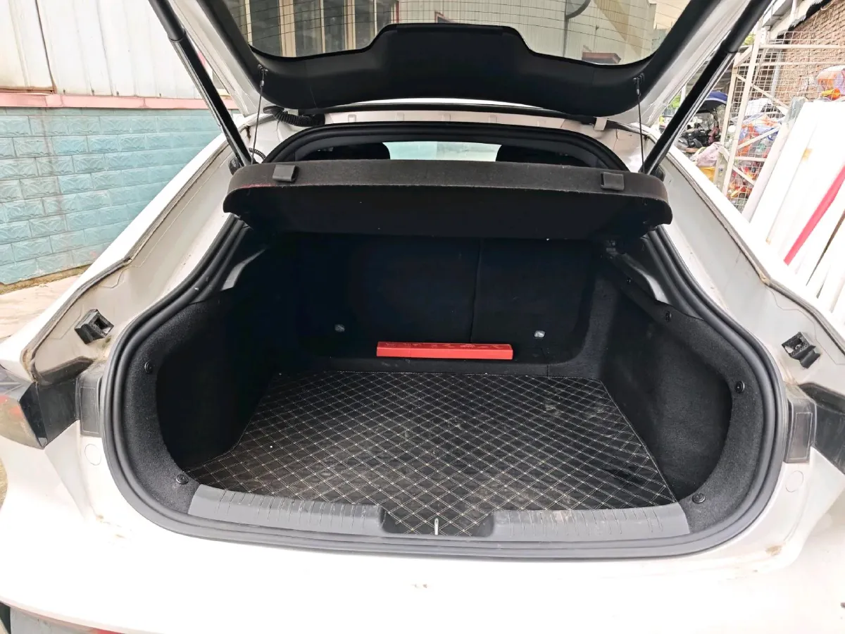 2022 ChangAn UNI-V 1.5T 188HP L4 7DCT,autocango,china used car exporter,china ev exporter,chinese used car exporter,chinese used ev exporter