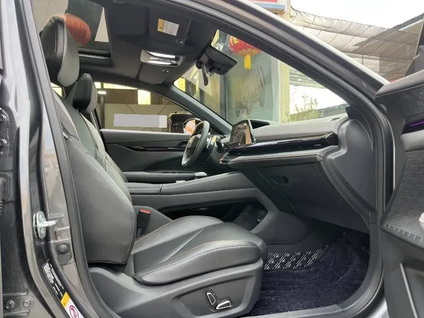 2022 ChangAn UNI-V 1.5T 188HP L4 7DCT,autocango,china used car exporter,china ev exporter,chinese used car exporter,chinese used ev exporter