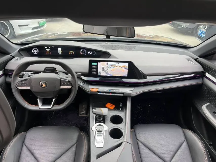 2022 ChangAn UNI-V 1.5T 188HP L4 7DCT,autocango,china used car exporter,china ev exporter,chinese used car exporter,chinese used ev exporter