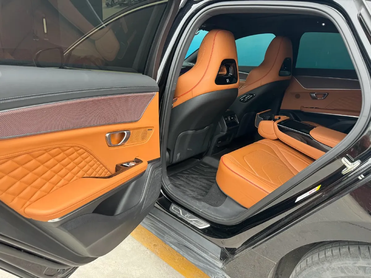 2022 Infiniti Q50L 2.0T 211HP L4 7AT,autocango,china used car exporter,china ev exporter,chinese used car exporter,chinese used ev exporter