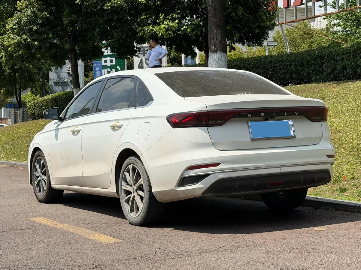 2022 Geely Emgrand 1.5L 114HP L4 CVT,autocango,china used car exporter,china ev exporter,chinese used car exporter,chinese used ev exporter