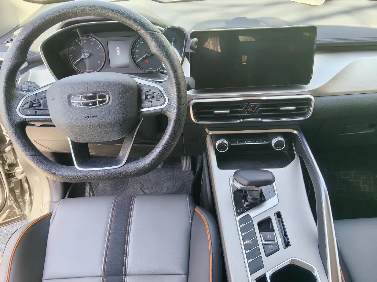 2024 Geely Coolray 1.5T 181HP L4 7DCT,autocango,china used car exporter,china ev exporter,chinese used car exporter,chinese used ev exporter