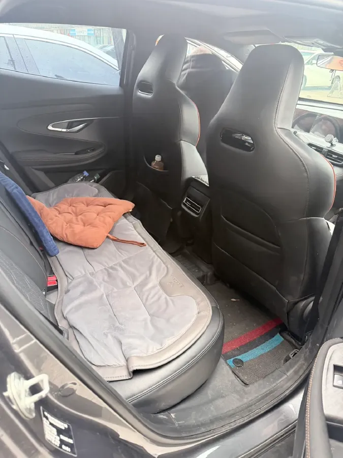 2022 ChangAn UNI-T 1.5T 188HP L4 7DCT,autocango,china used car exporter,china ev exporter,chinese used car exporter,chinese used ev exporter