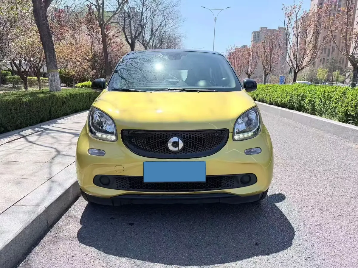 2016 Smart smart forfour 0.9T 90HP L3 6DCT,autocango,china used car exporter,china ev exporter,chinese used car exporter,chinese used ev exporter