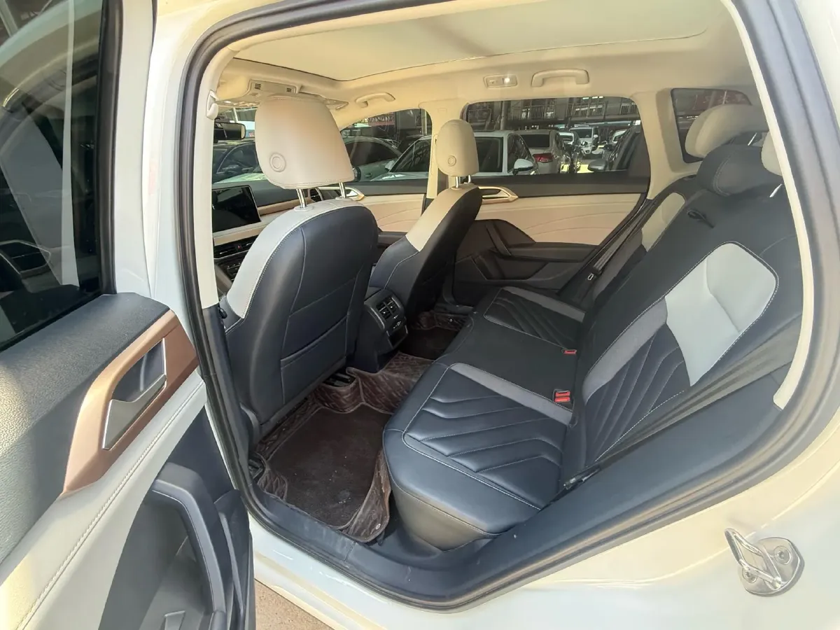 2023 Volkswagen Tharu 1.5T 160HP L4 7DCT,autocango,china used car exporter,china ev exporter,chinese used car exporter,chinese used ev exporter