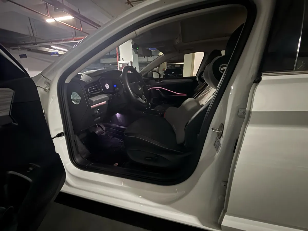 2023 Volkswagen Sagitar 1.5T 160HP L4 7DCT,autocango,china used car exporter,china ev exporter,chinese used car exporter,chinese used ev exporter