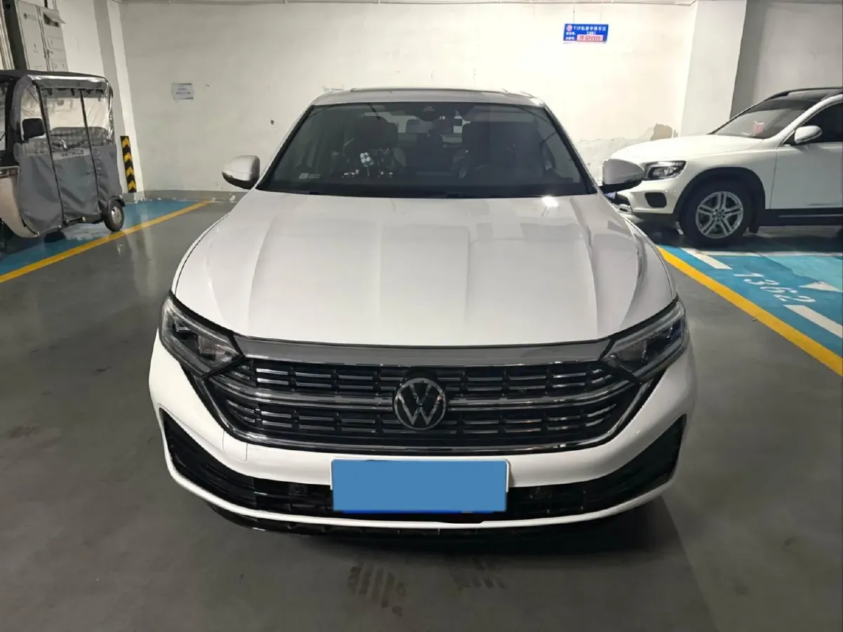 2023 Volkswagen Sagitar 1.5T 160HP L4 7DCT,autocango,china used car exporter,china ev exporter,chinese used car exporter,chinese used ev exporter