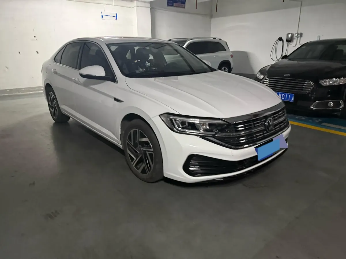 2023 Volkswagen Sagitar 1.5T 160HP L4 7DCT,autocango,china used car exporter,china ev exporter,chinese used car exporter,chinese used ev exporter