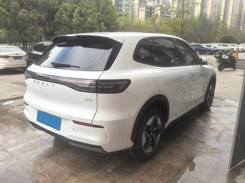 2024 LanDian E5 1.5L 110HP L4 E-CVT PHEV 17.52KWH,autocango,china used car exporter,china ev exporter,chinese used car exporter,chinese used ev exporter