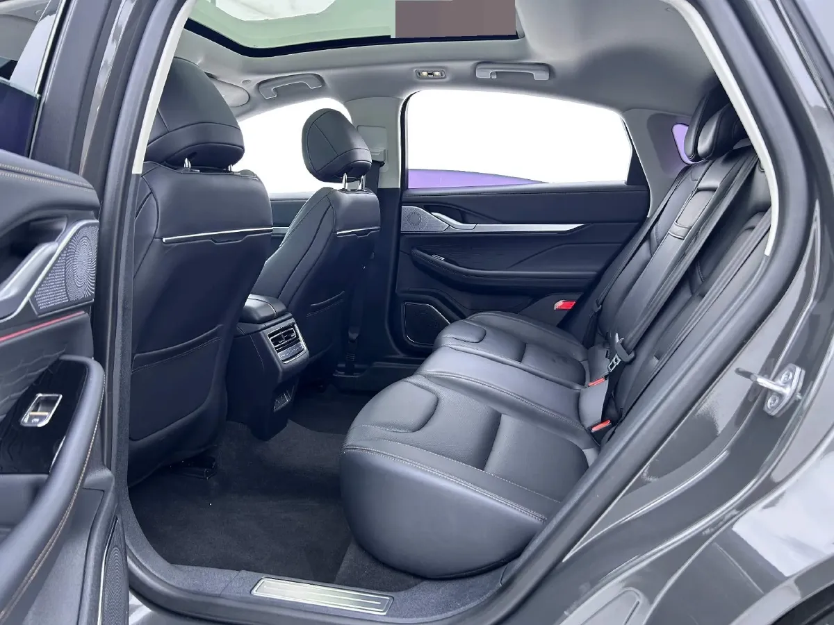 2022 Lincoln Z 2.0T 246HP L4 8AT,autocango,china used car exporter,china ev exporter,chinese used car exporter,chinese used ev exporter