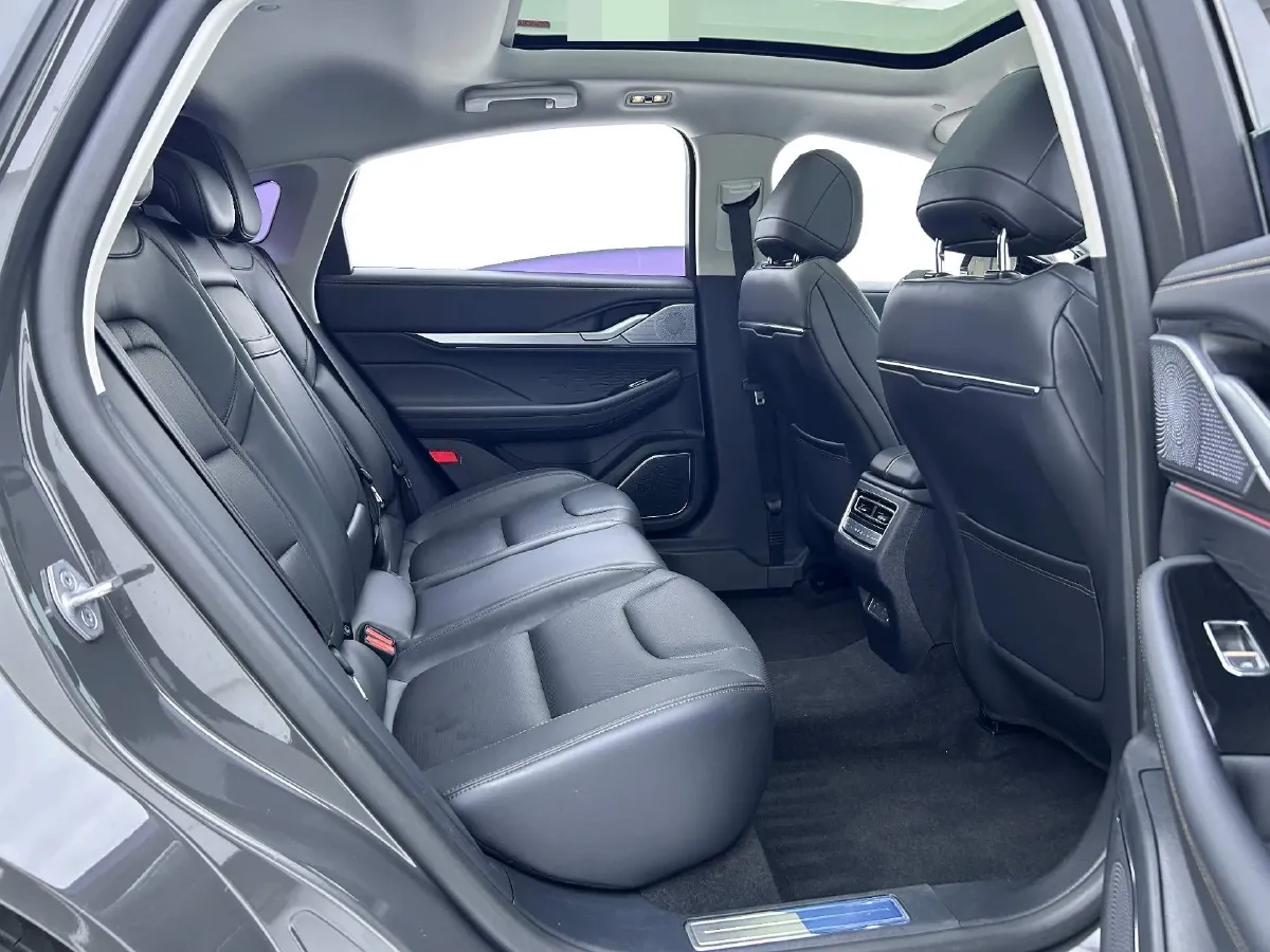 2022 Lincoln Z 2.0T 246HP L4 8AT,autocango,china used car exporter,china ev exporter,chinese used car exporter,chinese used ev exporter