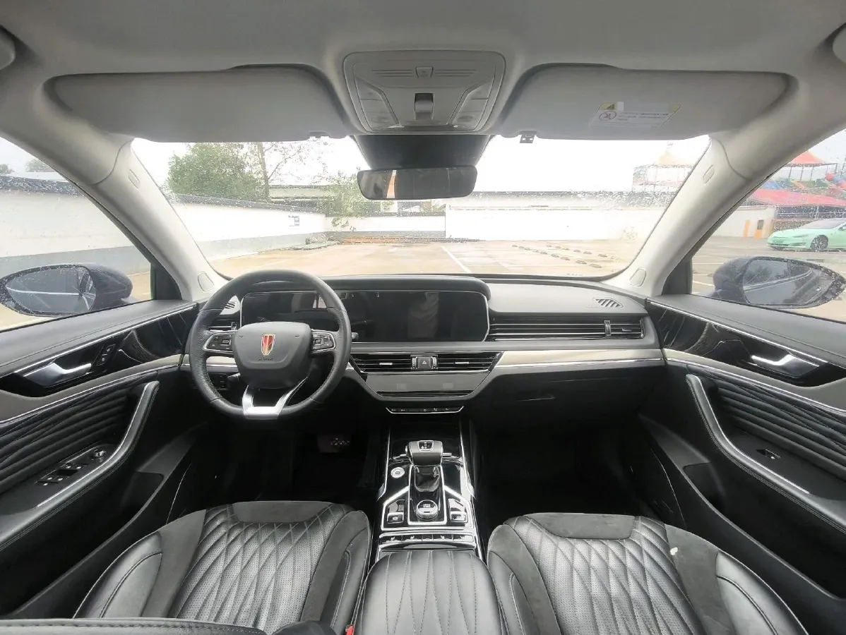 2022 HongQi HS5 2.0T 224HP L4 6AT,autocango,china used car exporter,china ev exporter,chinese used car exporter,chinese used ev exporter