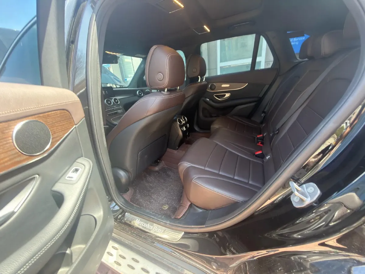 2022 Mercedes-Benz GLC Class 2.0T 258HP L4 9AT,autocango,china used car exporter,china ev exporter,chinese used car exporter,chinese used ev exporter