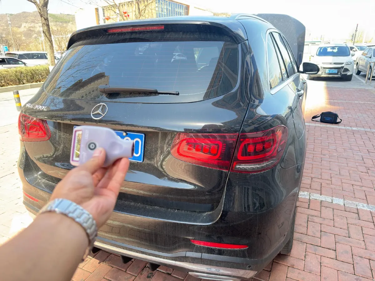 2022 Mercedes-Benz GLC Class 2.0T 258HP L4 9AT,autocango,china used car exporter,china ev exporter,chinese used car exporter,chinese used ev exporter