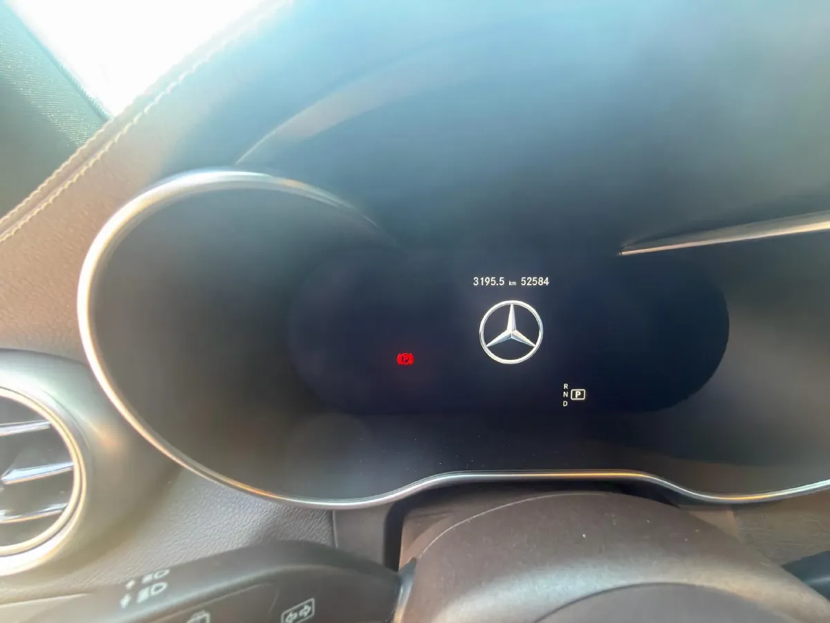 2022 Mercedes-Benz GLC Class 2.0T 258HP L4 9AT,autocango,china used car exporter,china ev exporter,chinese used car exporter,chinese used ev exporter