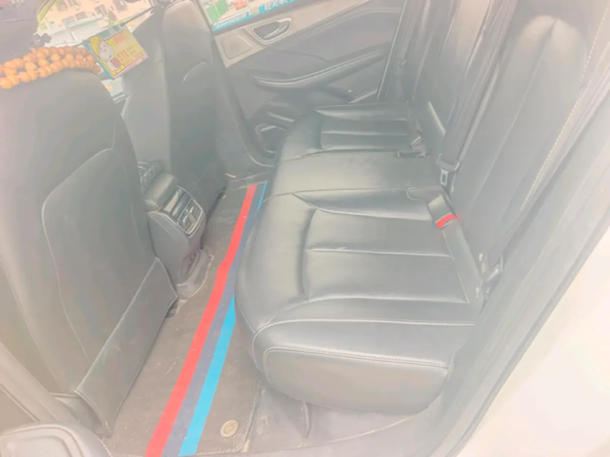 2022 JMC YuHu 7 2.0T 141HP L4 8AT,autocango,china used car exporter,china ev exporter,chinese used car exporter,chinese used ev exporter