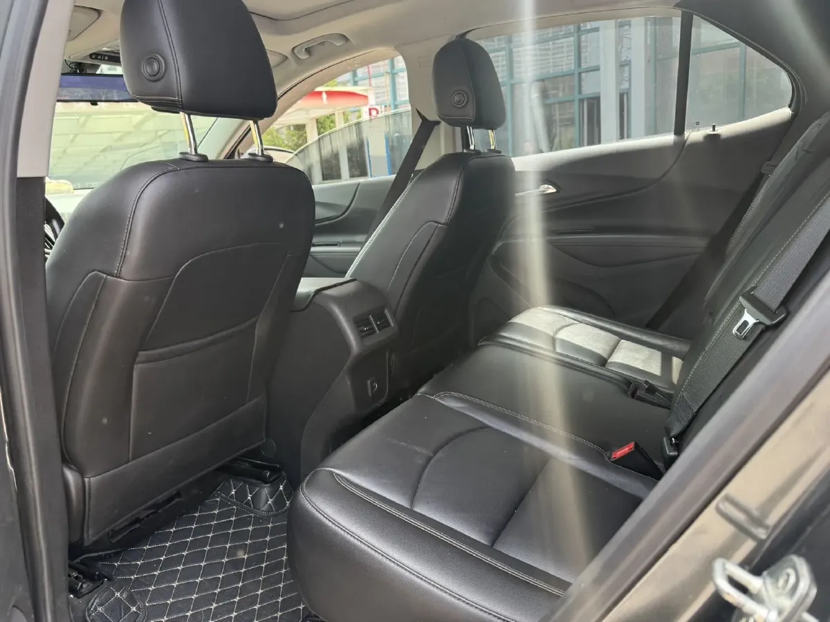 2019 Chevrolet Equinox 1.5T 180HP L4 6AT,autocango,china used car exporter,china ev exporter,chinese used car exporter,chinese used ev exporter