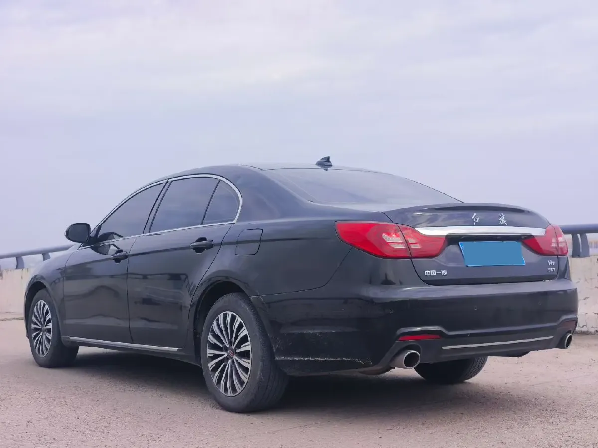 2021 HongQi H7 1.8T 188HP L4 6AT,autocango,china used car exporter,china ev exporter,chinese used car exporter,chinese used ev exporter