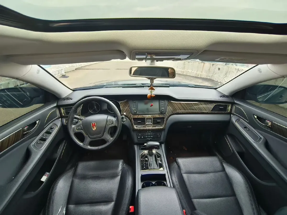 2021 HongQi H7 1.8T 188HP L4 6AT,autocango,china used car exporter,china ev exporter,chinese used car exporter,chinese used ev exporter