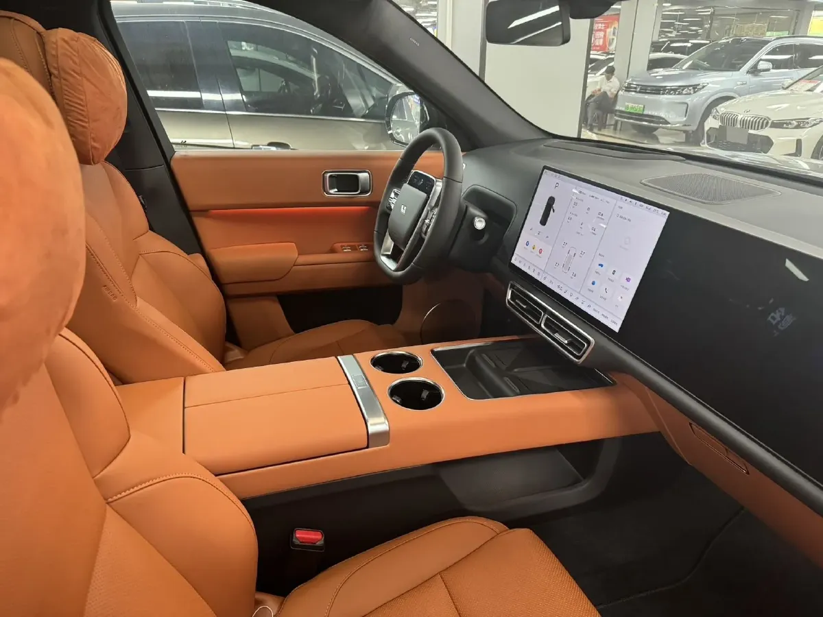 2025 Li L7 Range Extended 154HP REEV,autocango,china used car exporter,china ev exporter,chinese used car exporter,chinese used ev exporter