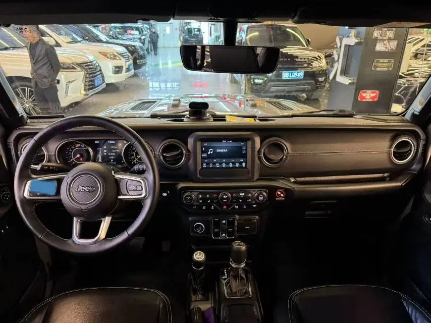 2019 Jeep Wrangler 2.0T 266HP L4 8AT,autocango,china used car exporter,china ev exporter,chinese used car exporter,chinese used ev exporter