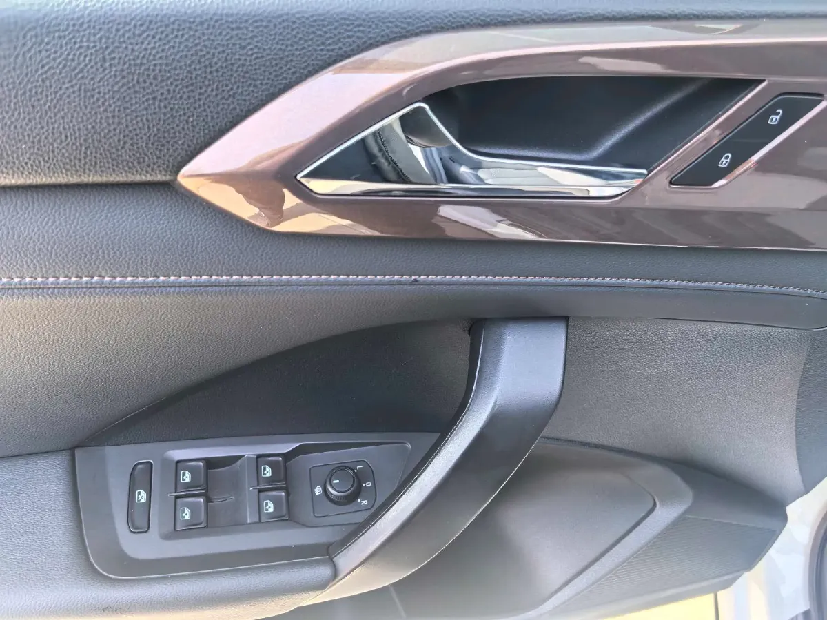 2021 Volkswagen Tharu 1.4T 150HP L4 7DCT,autocango,china used car exporter,china ev exporter,chinese used car exporter,chinese used ev exporter