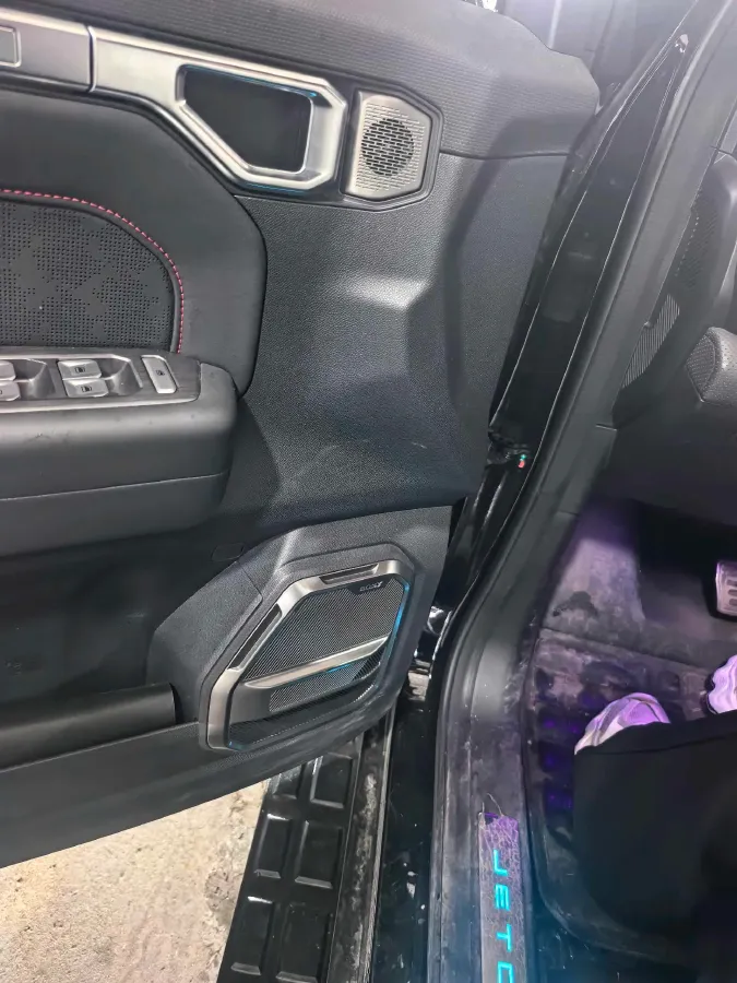 2023 Jetour Traveller 2.0T 254HP L4 7DCT,autocango,china used car exporter,china ev exporter,chinese used car exporter,chinese used ev exporter