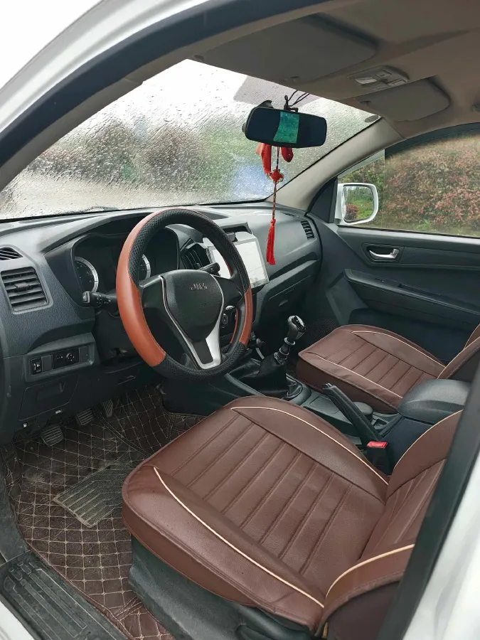 2018 Isuzu Taga 3.0T 131HP L4 5MT,autocango,china used car exporter,china ev exporter,chinese used car exporter,chinese used ev exporter