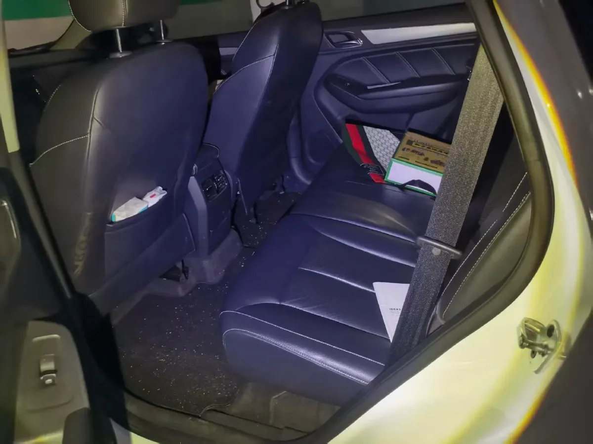 2016 Roewe RX5 1.5T 169HP L4 7DCT,autocango,china used car exporter,china ev exporter,chinese used car exporter,chinese used ev exporter