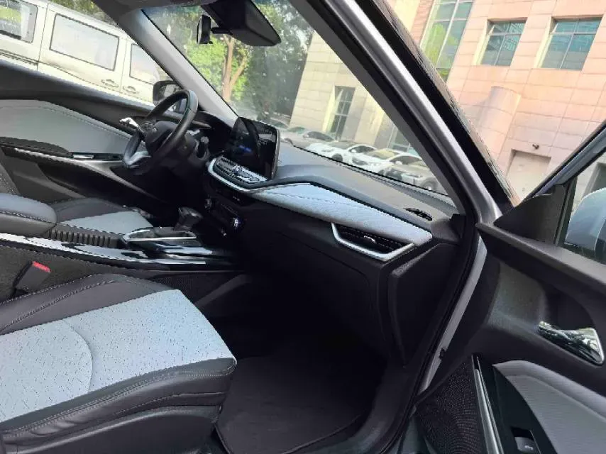 2022 Bestune T99 2.0T 224HP L4 6AT,autocango,china used car exporter,china ev exporter,chinese used car exporter,chinese used ev exporter