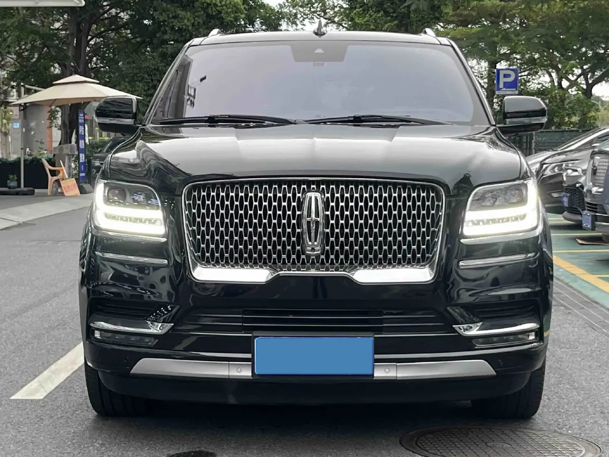 2018 Lincoln Navigator 3.5T 415HP V6 10AT,autocango,china used car exporter,china ev exporter,chinese used car exporter,chinese used ev exporter