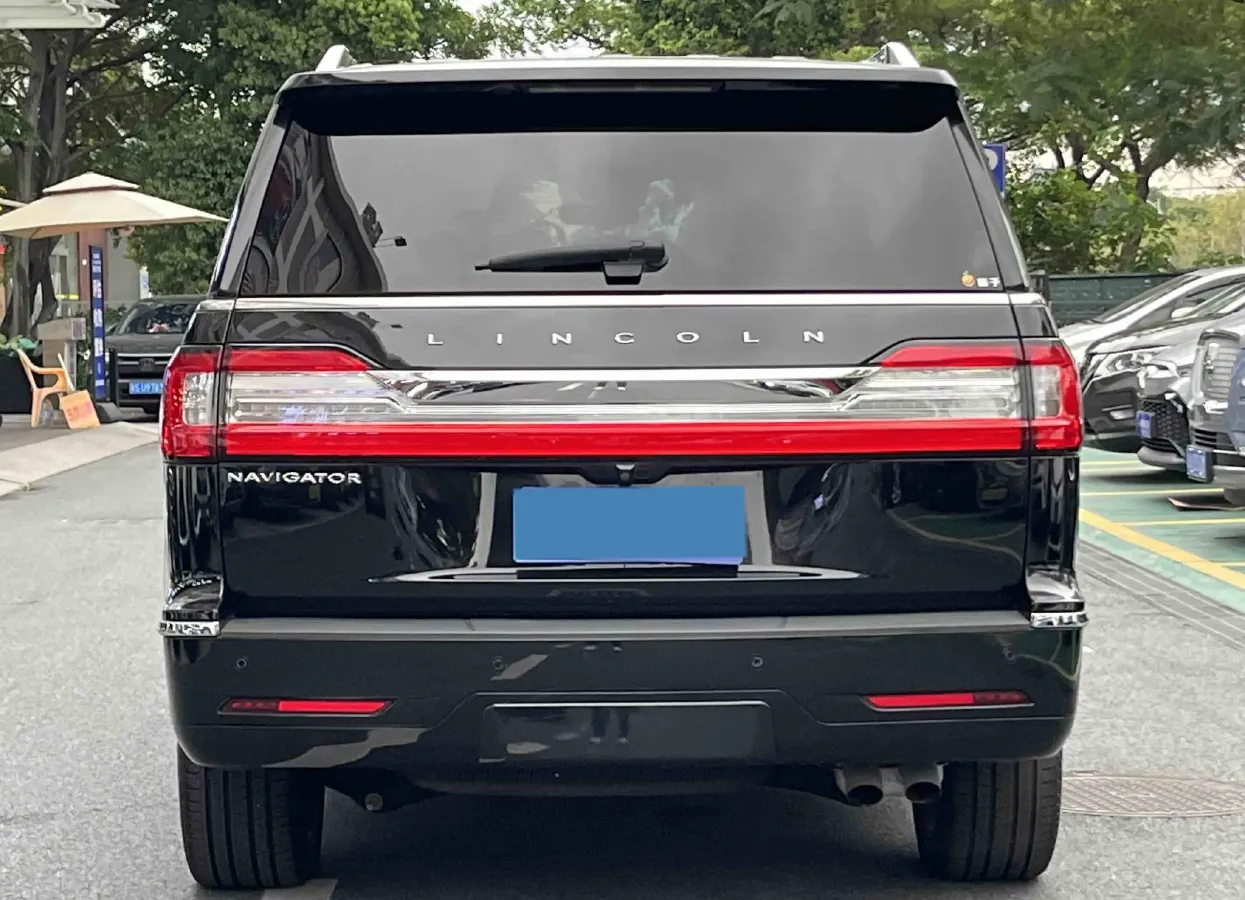 2018 Lincoln Navigator 3.5T 415HP V6 10AT,autocango,china used car exporter,china ev exporter,chinese used car exporter,chinese used ev exporter