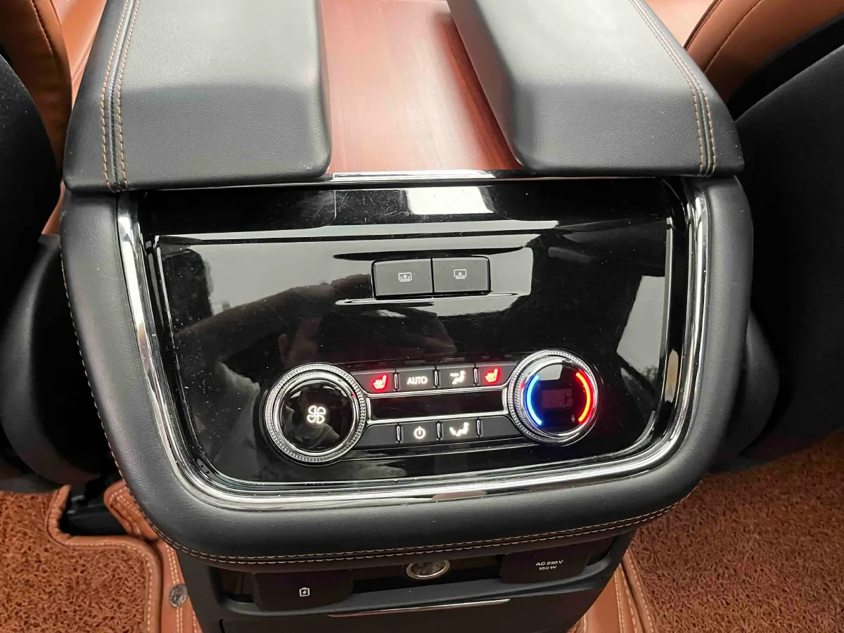 2018 Lincoln Navigator 3.5T 415HP V6 10AT,autocango,china used car exporter,china ev exporter,chinese used car exporter,chinese used ev exporter