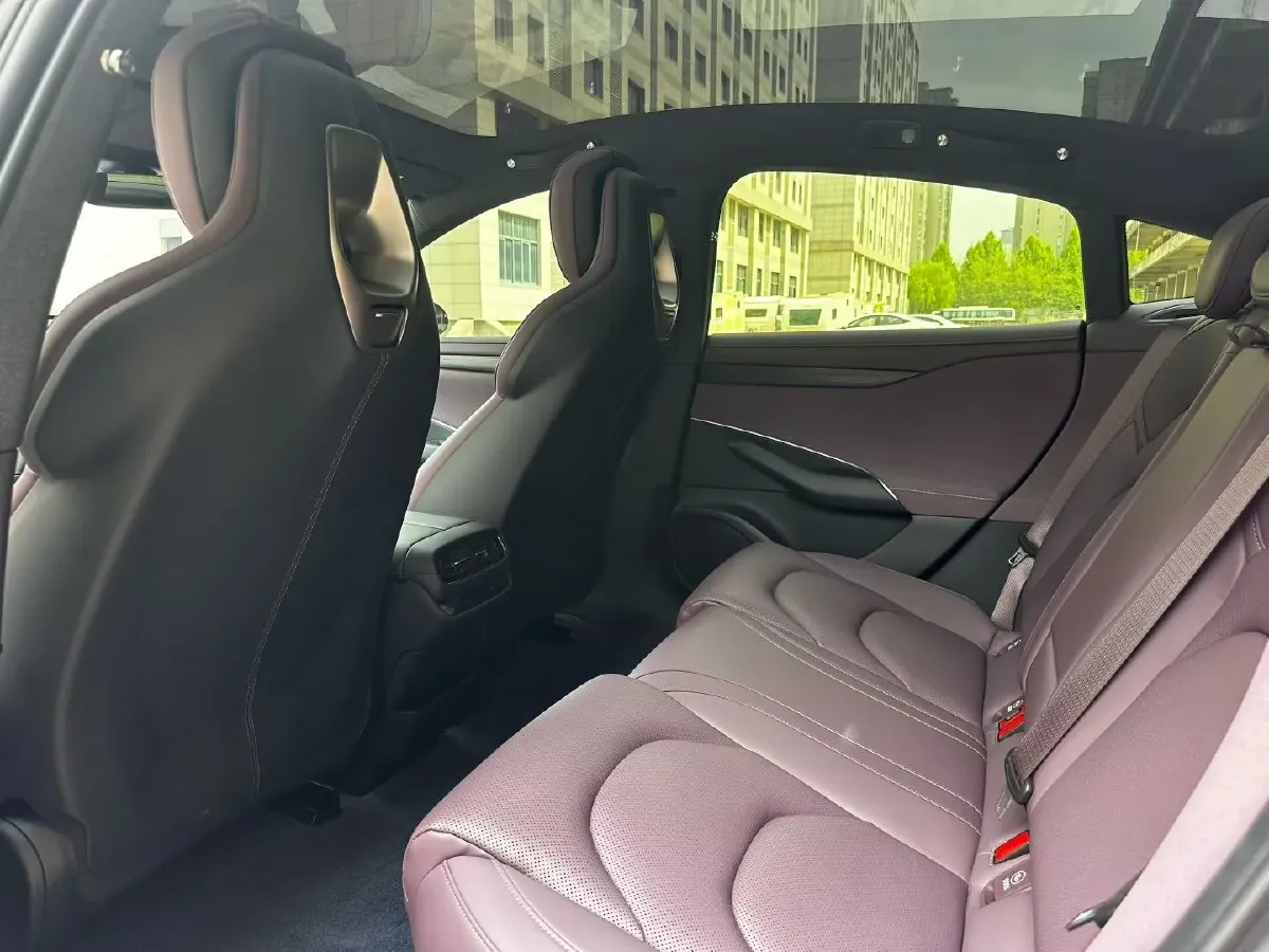 2024 MI SU7 BEV 73.6KWH,autocango,china used car exporter,china ev exporter,chinese used car exporter,chinese used ev exporter